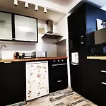 Proche De Centre, Cinema Renove Avec Parking Gratuit Appartement Nancy