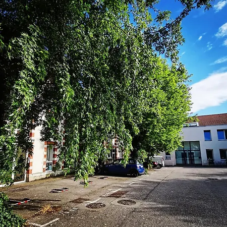 Proche De Centre, Cinema Renove Avec Parking Gratuit Appartement